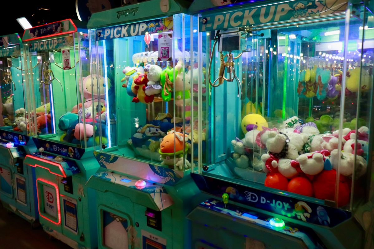 Máquina de garra no Parque Feliz